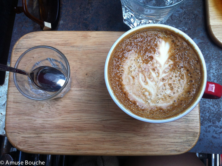 Cafea Flat White la Origo in Bucuresti 