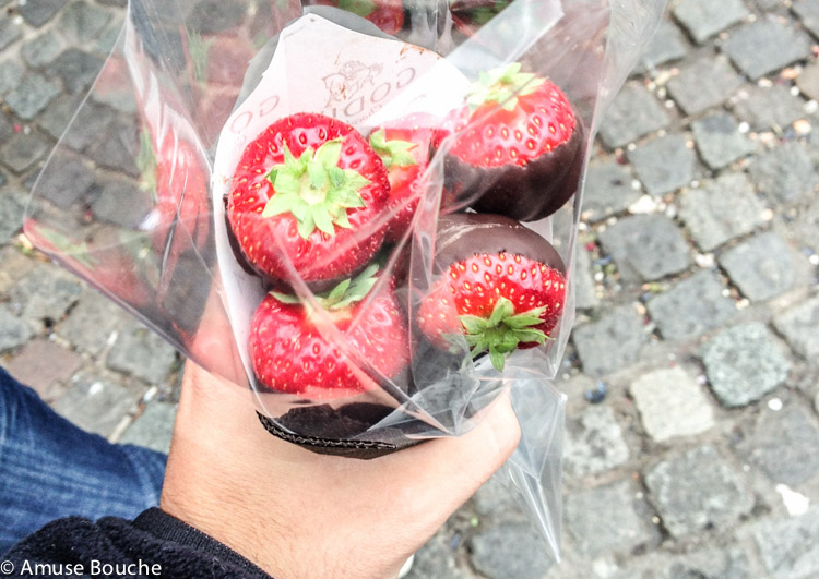 Capsuni in ciocolata Godiva in Bruges