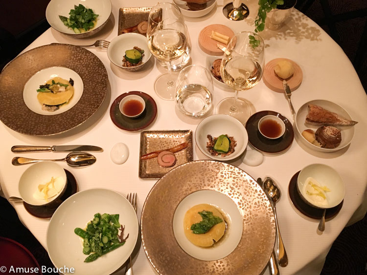 aperitive la restaurant Pierre Gagnaire Paris 3 stele Michelin