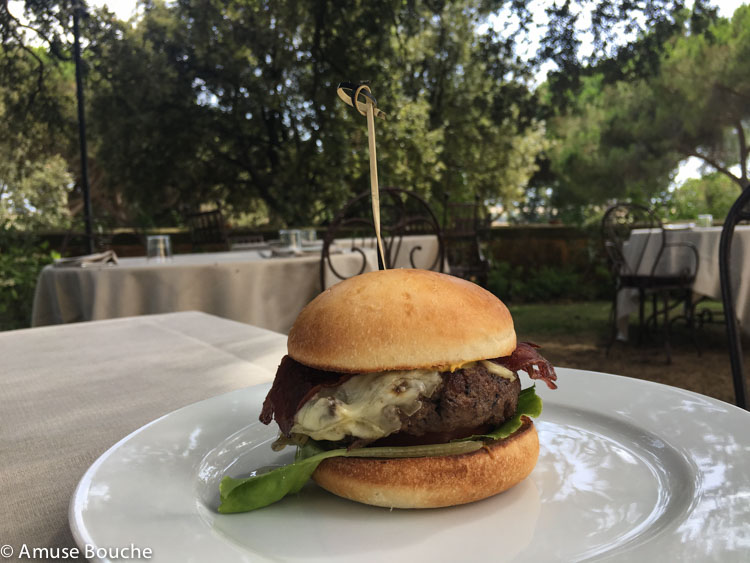 Chianina Burger la restaurant La Villa L'Andana Toscana 