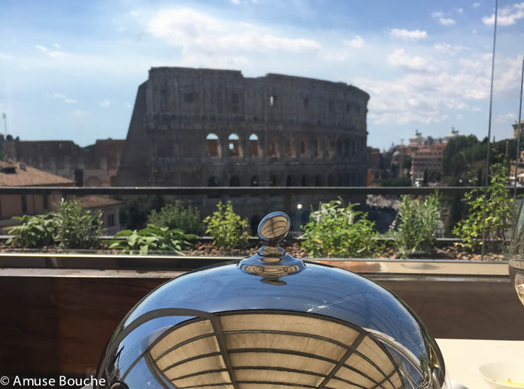 View Masa cu priveliste Aroma Restaurant Roma Colosseum 1 stea Michelin