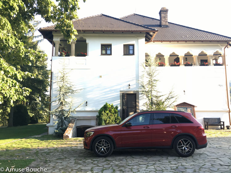 Mercedes-Benz Maldar front