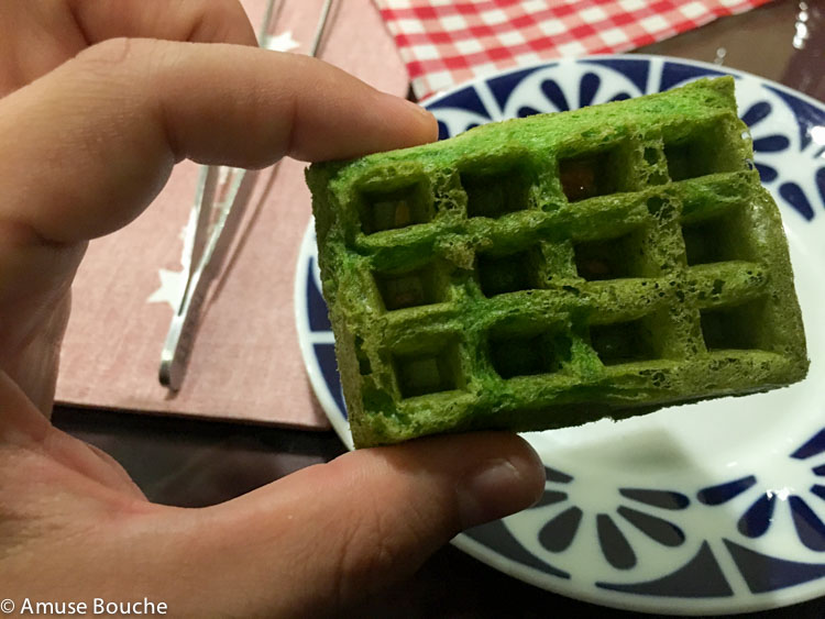 Gaufre with basil Tickets Bar Barcelona 1 stea Michelin