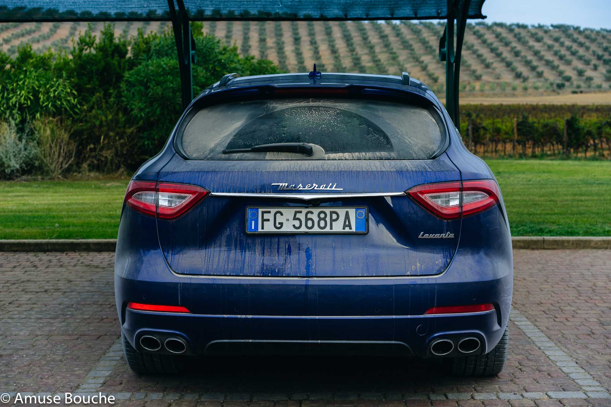 Maserati Levante offrooad dirt