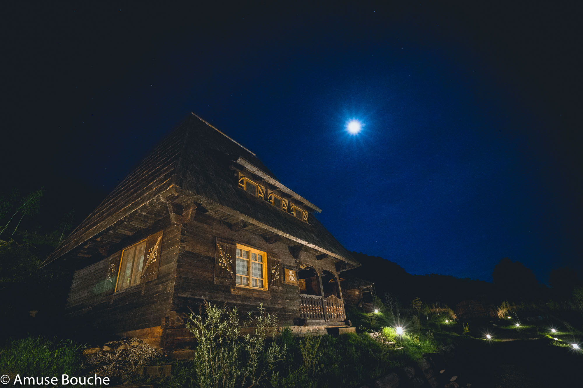 Raven’s Nest Romania Transilvania Apuseni