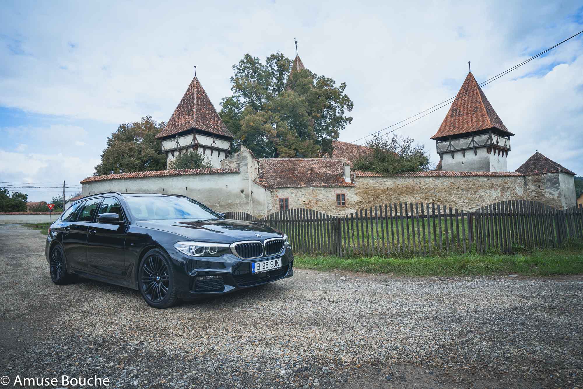 Casele de Oaspeți din Cincșor Biserica Fortificata BMW