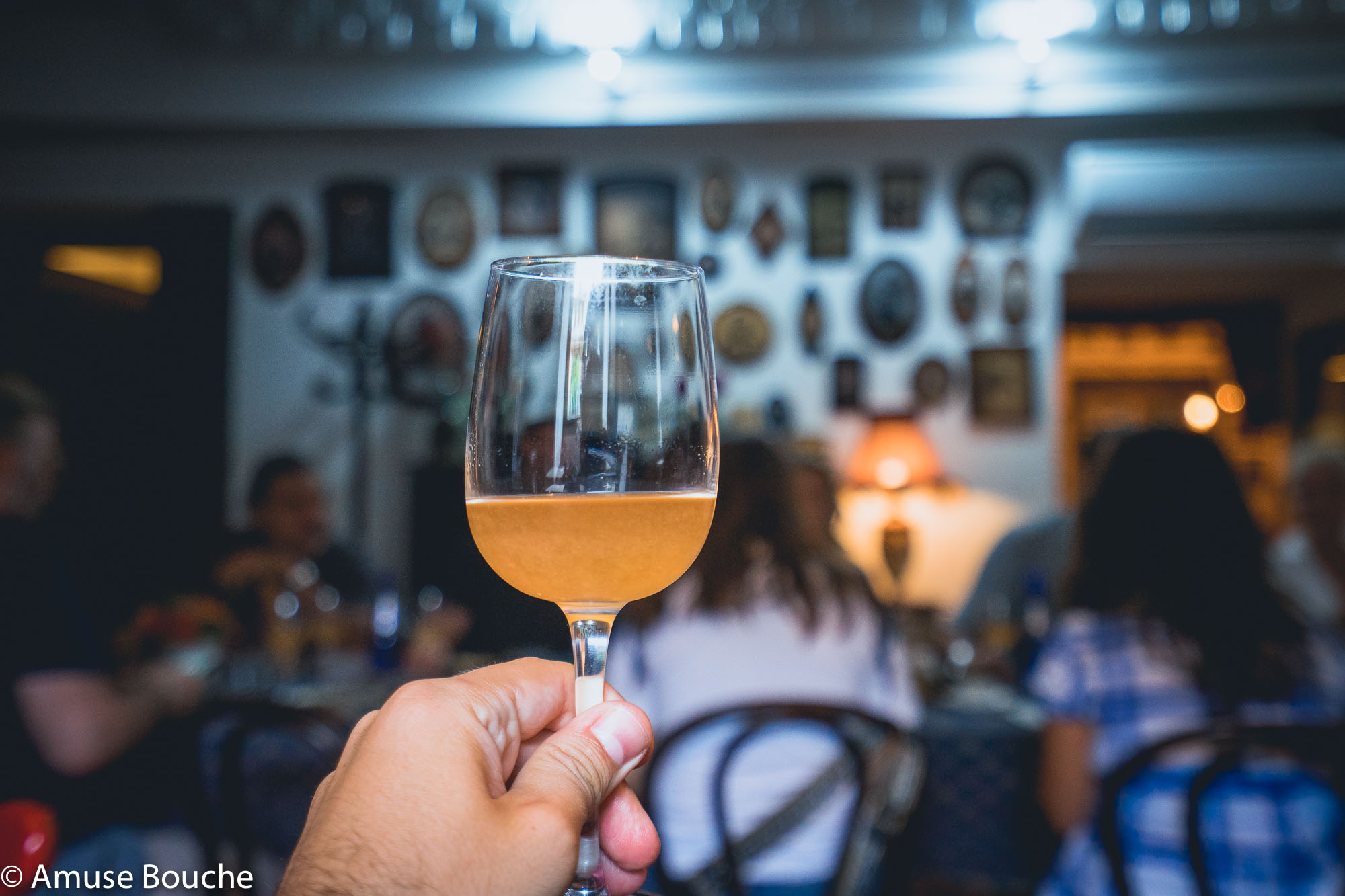 Georgia pahar vin natural amber wine