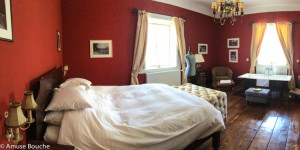 Red Room Old Saddle House