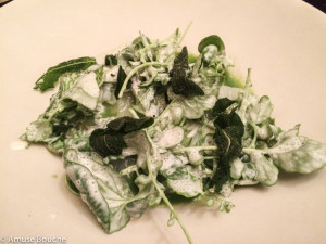 salata de calamar la restaurant Le Chateaubriand