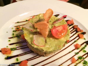 Tartar de crab cu pasta de avocado