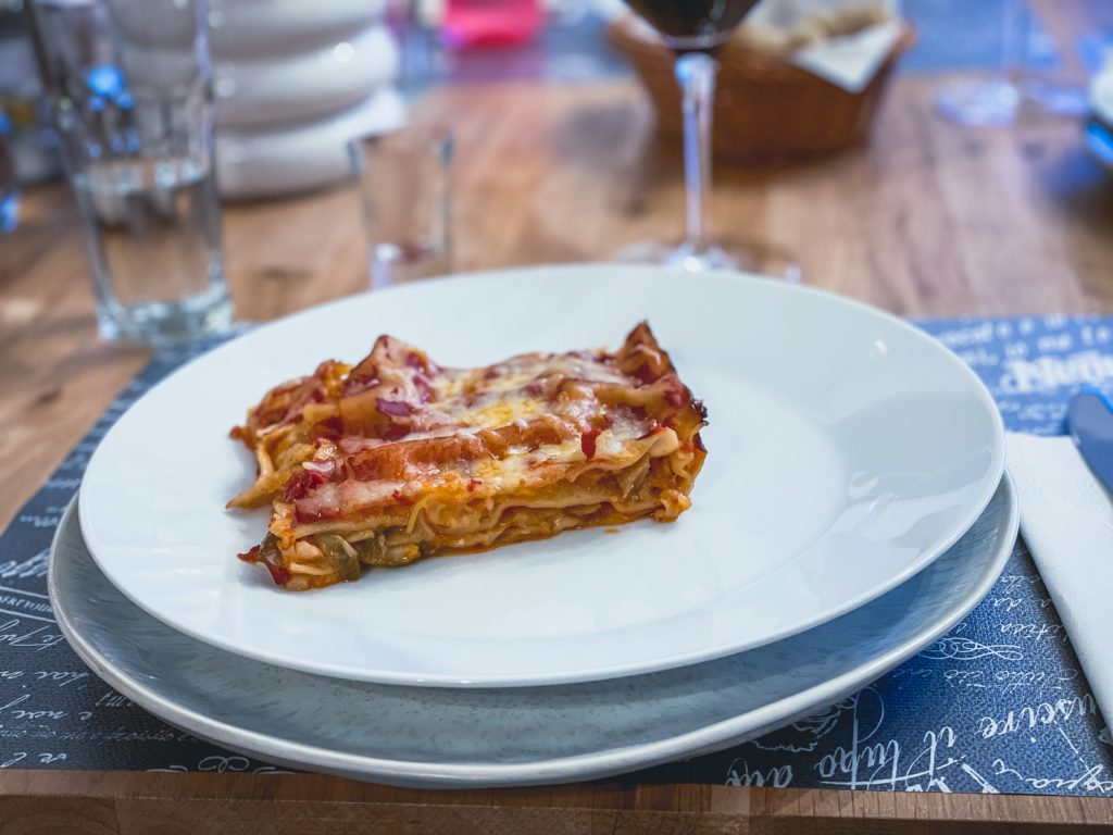 Bakers House Lasagna cu hribi